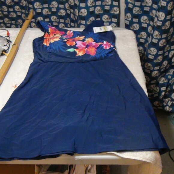 Lands' End Women's Surplice Swim Dress One Piece Swimsuit Tummy Control M 10-12 - Picture 3 of 16